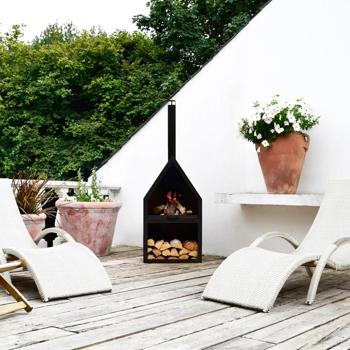 Outdoor Henley Metal Fireplace with Grill Iron