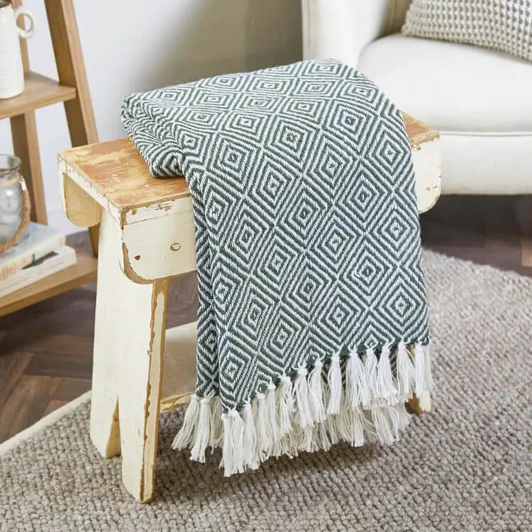 Hug Rug Woven Diamond Throw